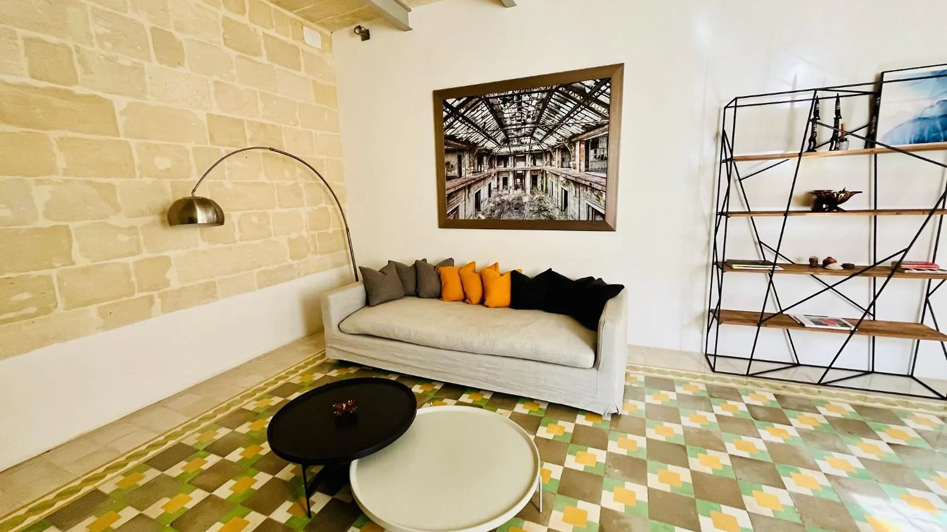 Cozy Charming Apartment In Old Bakery Street Valletta Malta