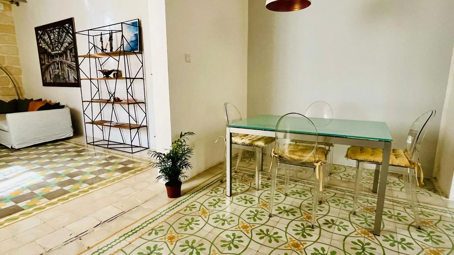Cozy Charming Apartment In Old Bakery Street Valletta